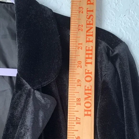 Mosaic & Co Black Velour Blazer/Skirt 2PC Set Size L - Picture 4 of 11